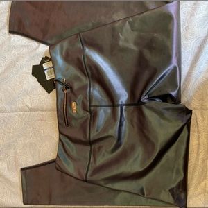 NWT High waist luminescent leggings